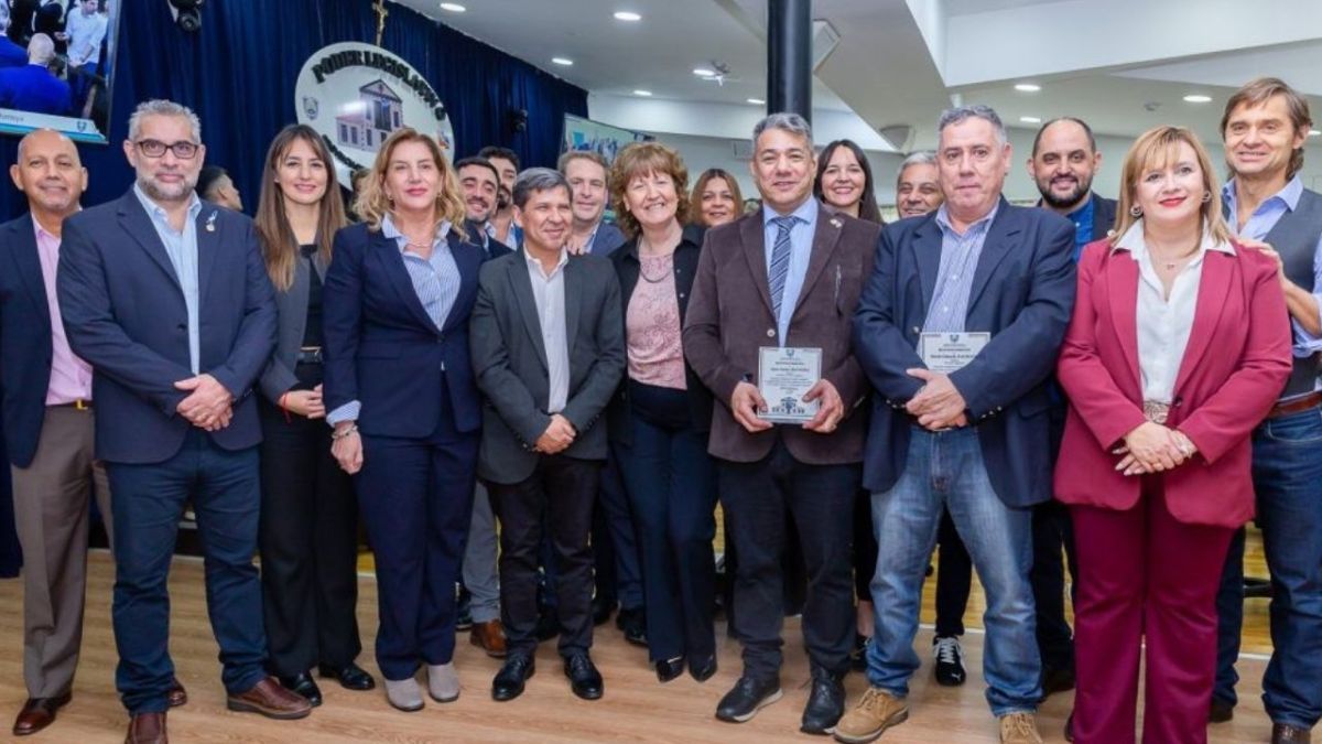 Martín Dalmazzo y Juan Carlos Montoya se jubilaron de la Legislatura fueguina