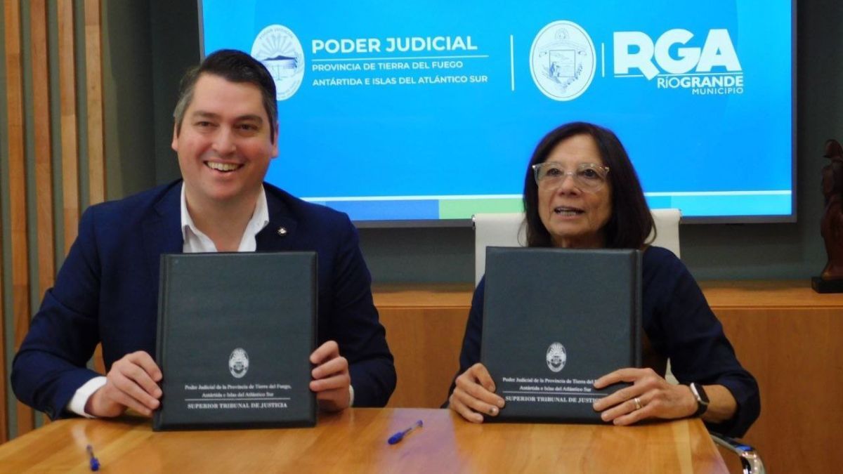 La Dra. Battaini firmó un convenio de colaboración y asistencia con el intendente de Río Grande