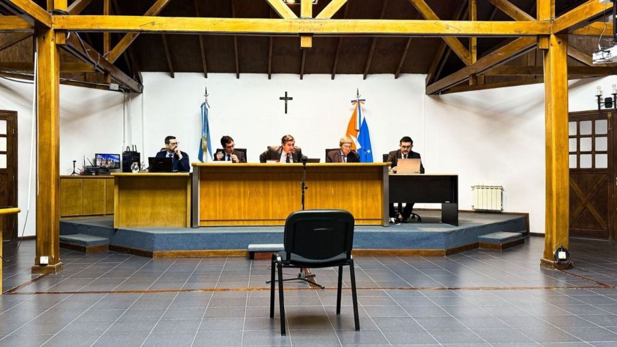 Absuelven a la mujer acusada de matar a su pareja 