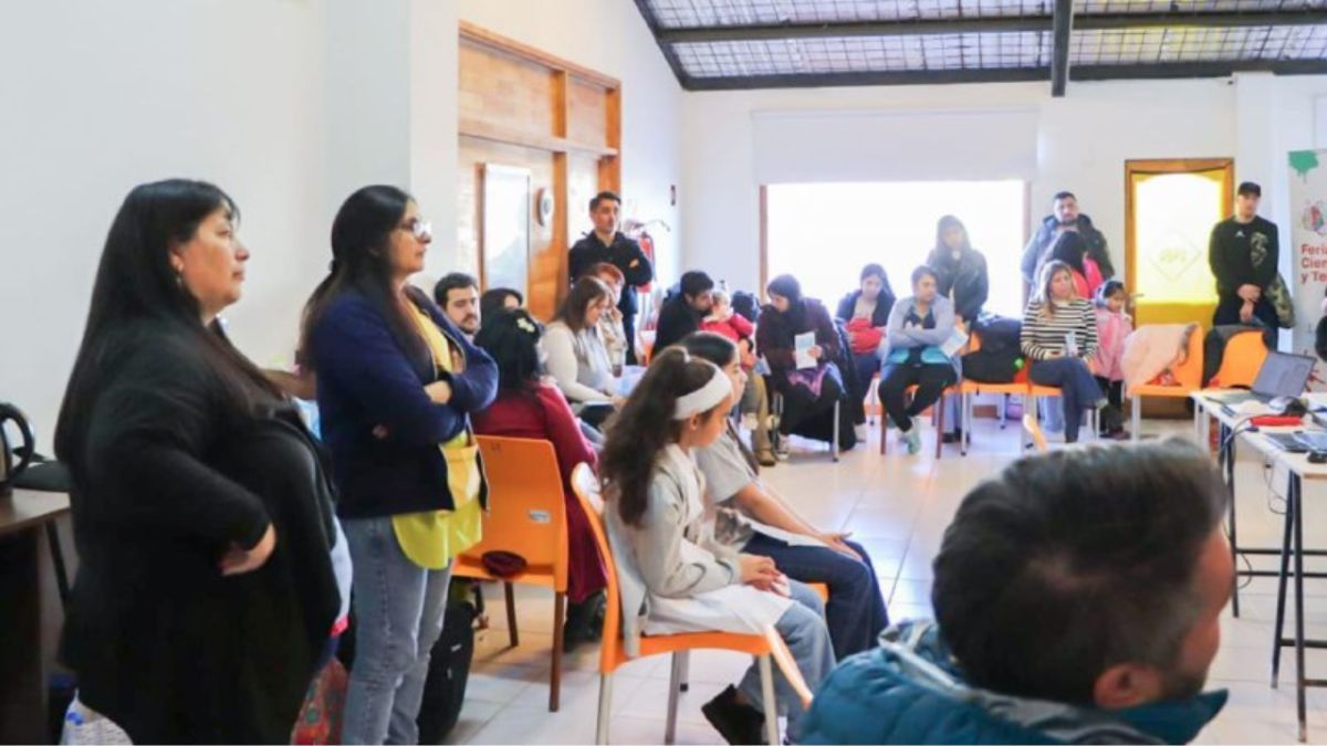 Gobierno continúa fortaleciendo la participación comunitaria en las escuelas