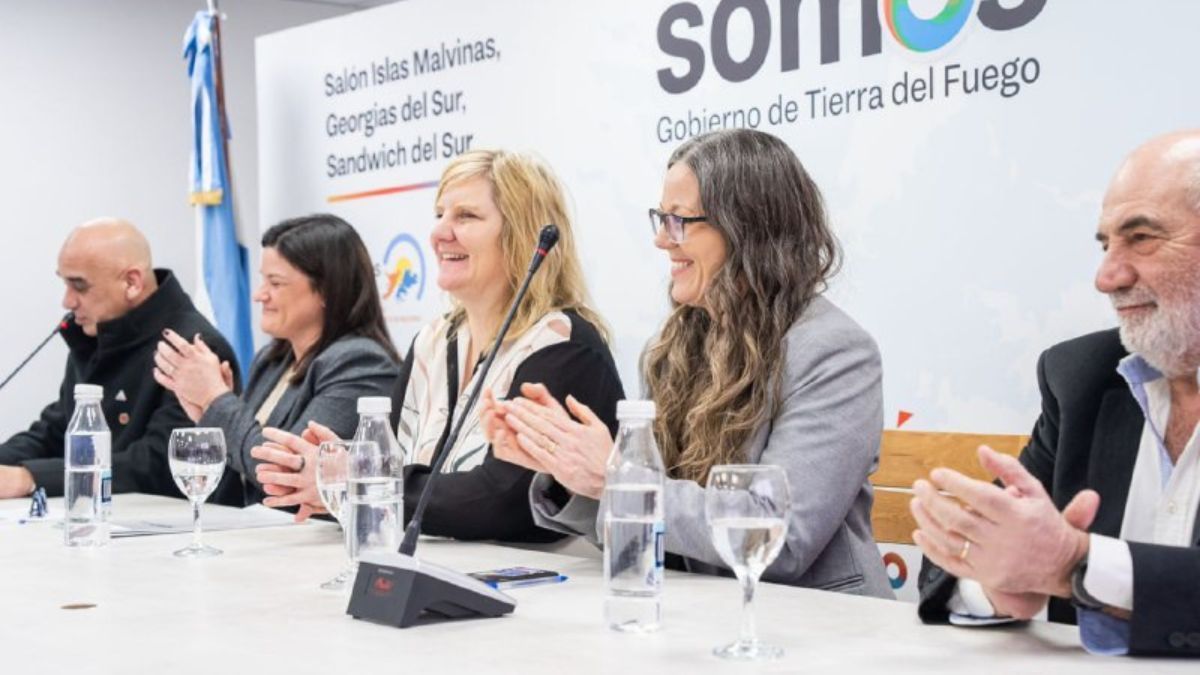 Nuevo convenio de cooperación para poner en marcha en Ushuaia el curso “El Arte de Cuidar”
