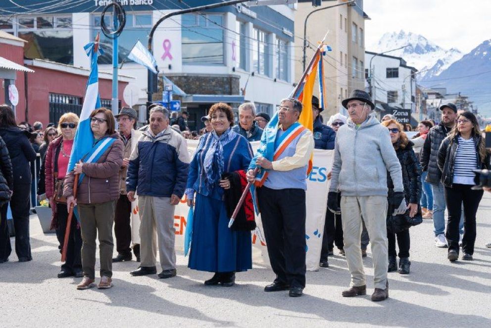 "Es una alegría ver a la comunidad reunida, celebrando su historia y reafirmando su identidad", destacó Urquiza