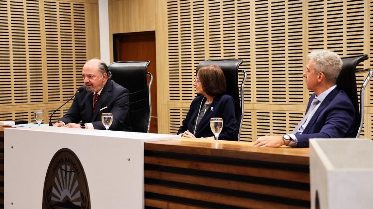 El vicepresidente del STJ realizó la apertura de la Jornada sobre “Derecho Público provincial y municipal” 