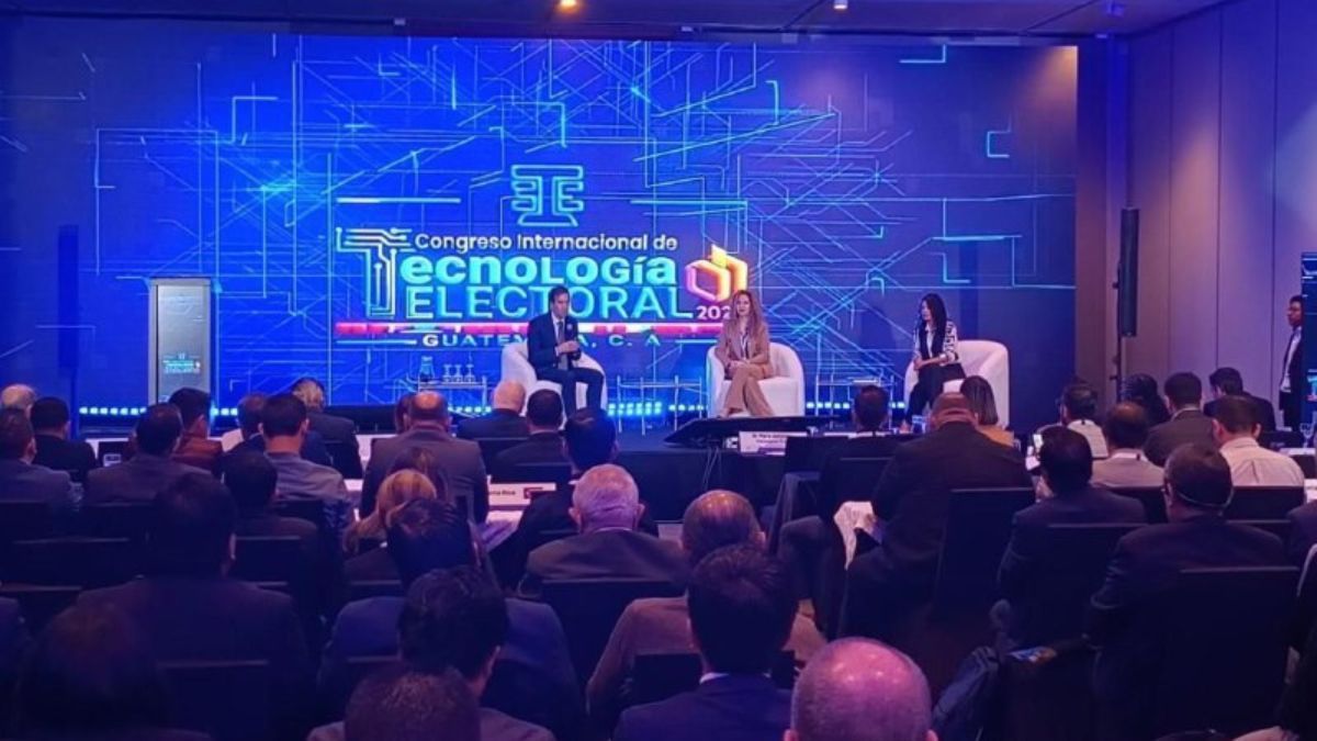 Autoridades electorales fueguinas expusieron en el III Congreso Internacional de Tecnología Electoral en Guatemala
