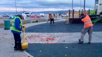 Realizan tareas de limpieza tras los festejos del "Carnaval Central" en Ushuaia