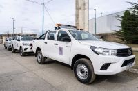 Incorporan cuatro nuevas camionetas a la Dirección Provincial de Energía