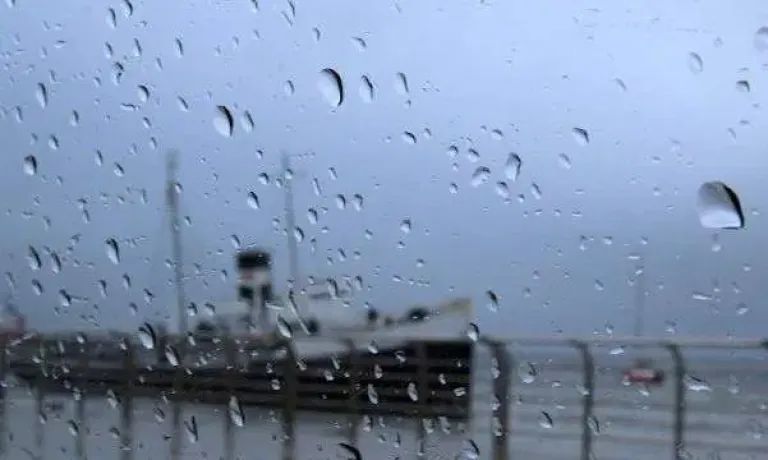 El Servicio Meteorológico Nacional emitió una advertencia naranja por lluvias intensas en toda la provincia
