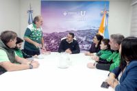 El intendente Vuoto recibió al equipo de básquet adaptado del Club Comercio