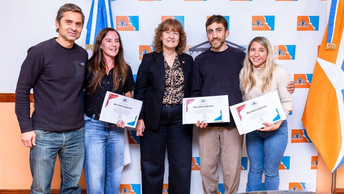 Gassmann, Arroyabe e Isorna fueron reconocidos por la Legislatura