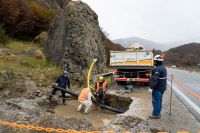 Comenzó el cruce subterráneo de la Ruta N°3 para el tendido eléctrico del nuevo puesto de control