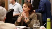 “No se puede gobernar celebrando certificaciones mientras la industria se cae a pedazos”