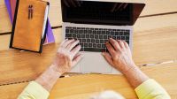 La Municipalidad abre inscripciones al taller “Iniciando: Inclusión Digital para Adultos Mayores”