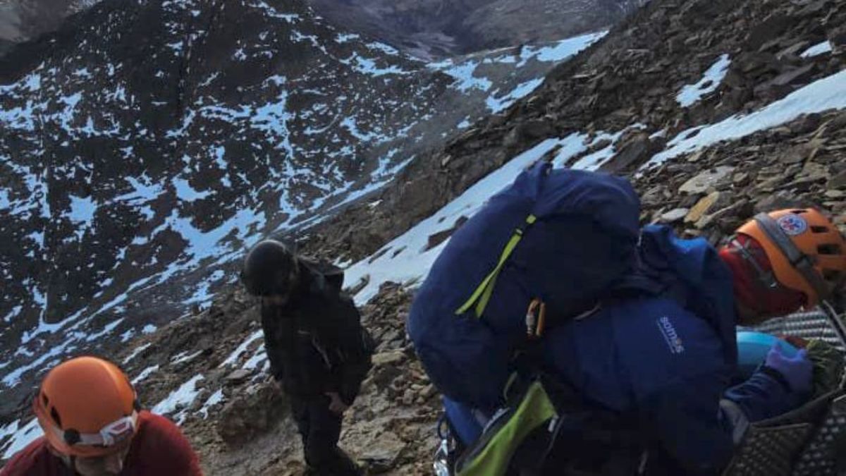 La asistencia sanitaria en terreno fue clave en el rescate de una mujer accidentada en el Cerro Bonete