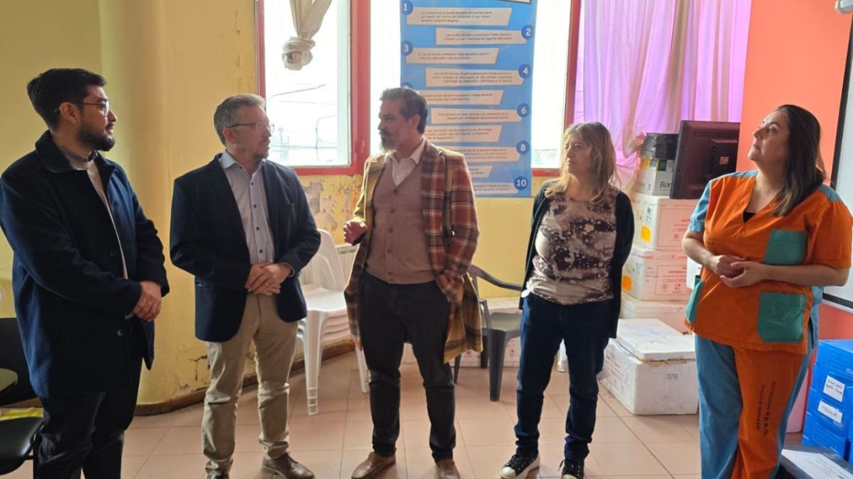 Reconocieron al equipo que realizó la primera implantación de un esfínter urinario artificial en Río Grande