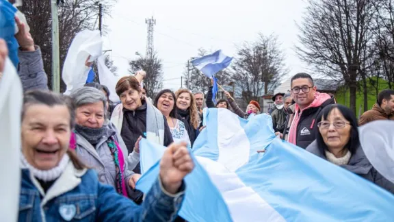 Una multitud de personas participó de las jornadas patrióticas realizadas en Río Grande y Tolhuin
