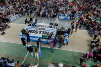 "Todo pueblo que se olvida de su historia está condenado a repetirla"