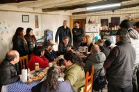 Melella encabezó un encuentro con productores de las chacras de la zona de la margen sur de Río Grande
