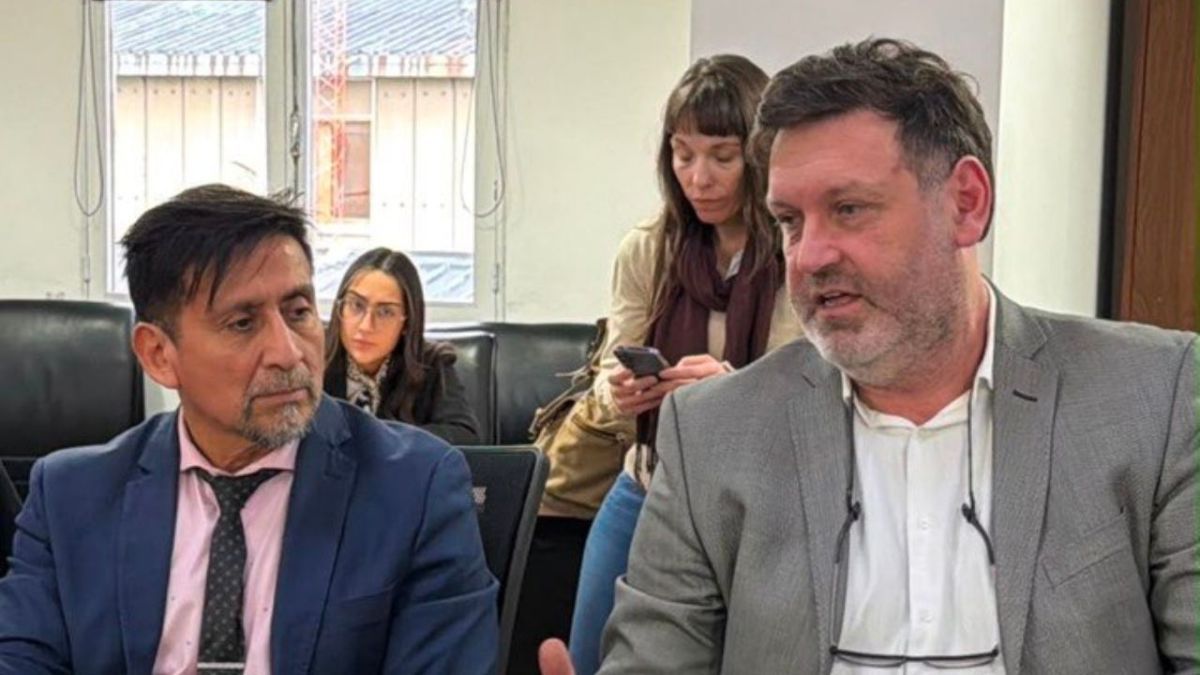 El juez Gustavo González participó de la reunión de la Comisión Especial que investiga la instalación de LeoLabs