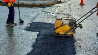 El Municipio de Ushuaia continúa con los trabajos de reparación vial en época invernal