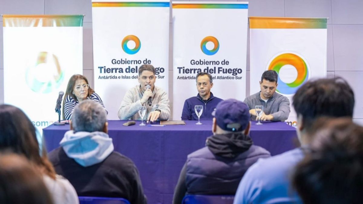 Se firmó el contrato para la ejecución de la red eléctrica y el alumbrado público de Chacra VIII 