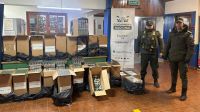 Incautan 11 mil 230 atados de cigarrillos en una camioneta abandonada en cercanías del Hito XIII