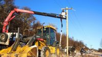 El Municipio acompañó trabajos de reemplazo de postes y refuerzo eléctrico 