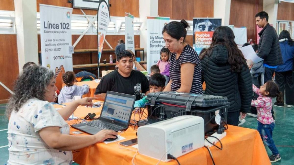 "En una misma escuela se pueden resolver inconvenientes, situaciones y anotarse a programas"