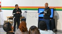 El Municipio junto a la Federación de Hockey TDF brindó capacitación para fortalecer el deporte 