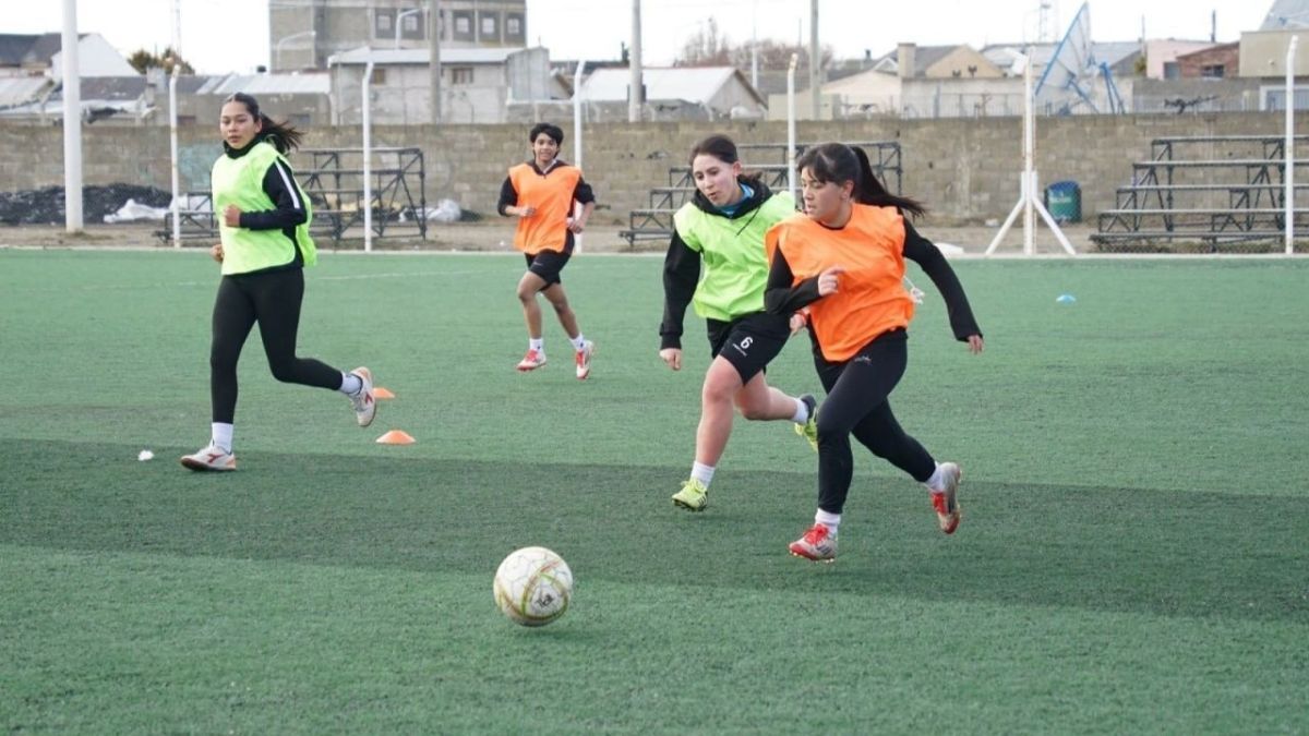 El Seleccionado Femenino de Fútbol continúa su preparación para los Juegos de la Araucanía