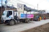 Avanza el operativo de limpieza y mantenimiento en la Avenida Perito Moreno