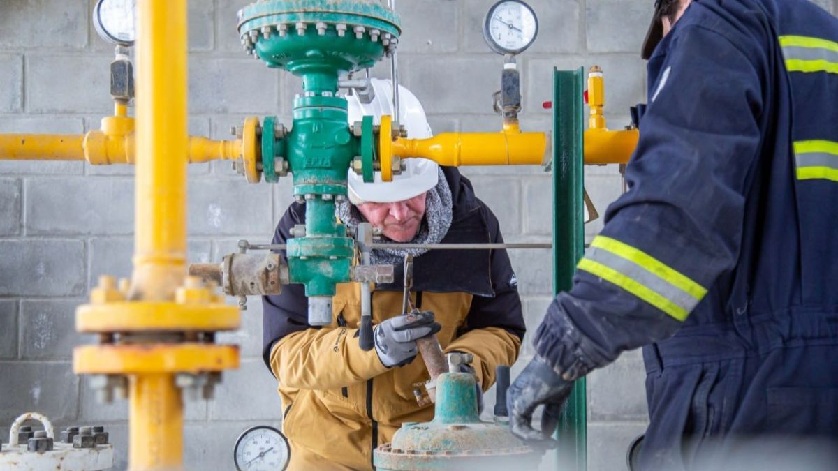 La DPE finalizó la primera etapa de mantenimiento en la planta de gas de Tolhuin