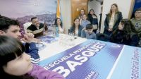 La Escuela Municipal de Básquet estrenó nueva indumentaria deportiva