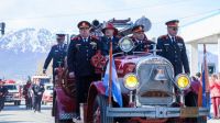 Ushuaia celebra su 142° aniversario con el desfile cívico-militar y una gran paella popular