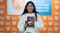 Rocío Ledesma Duré presenta su primer libro de poesía "Sangrando Tinta"