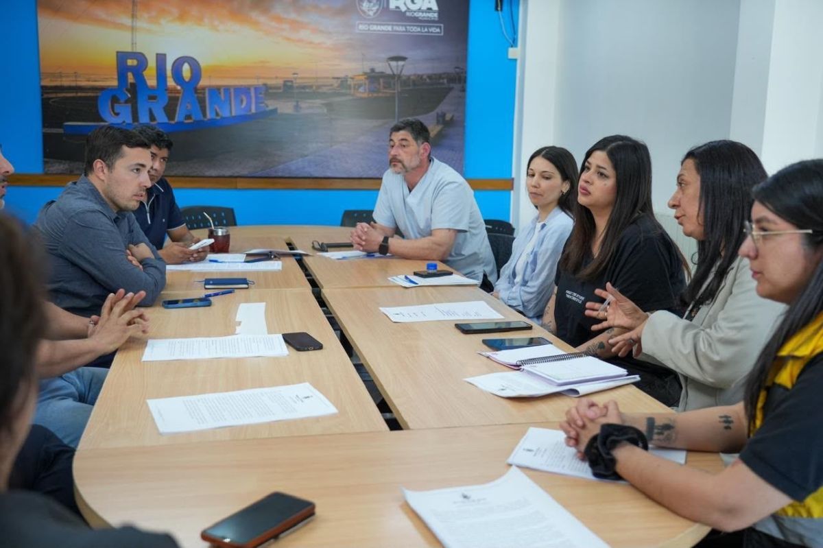 El Municipio de Río Grande y protectoras abordaron el proyecto de castración obligatoria