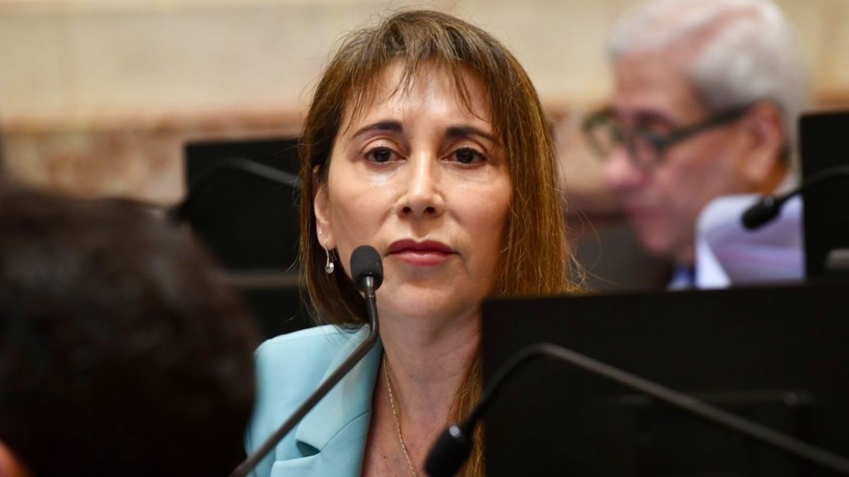 “La soberanía y nuestro ambiente están en peligro”, alertó López